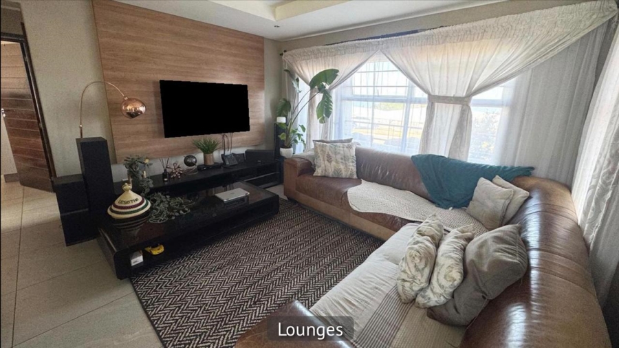 2 Bedroom Property for Sale in Sunnyridge Eastern Cape